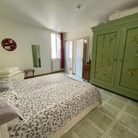 Blooming Gate Hotel Venesia Bagian luar foto