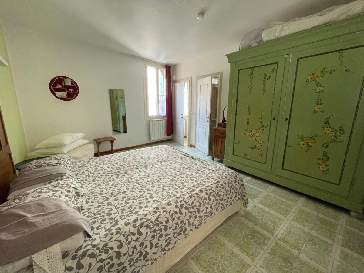 Blooming Gate Hotel Venesia Bagian luar foto